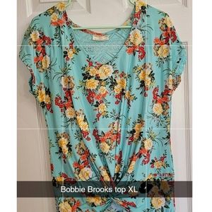 Bobbie Brooks top